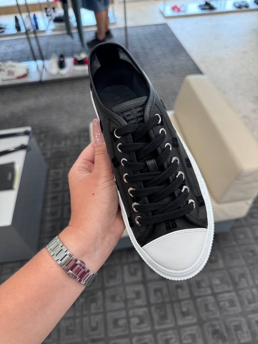GIVENCHY Sneakers side view - Women's luxury Shoes