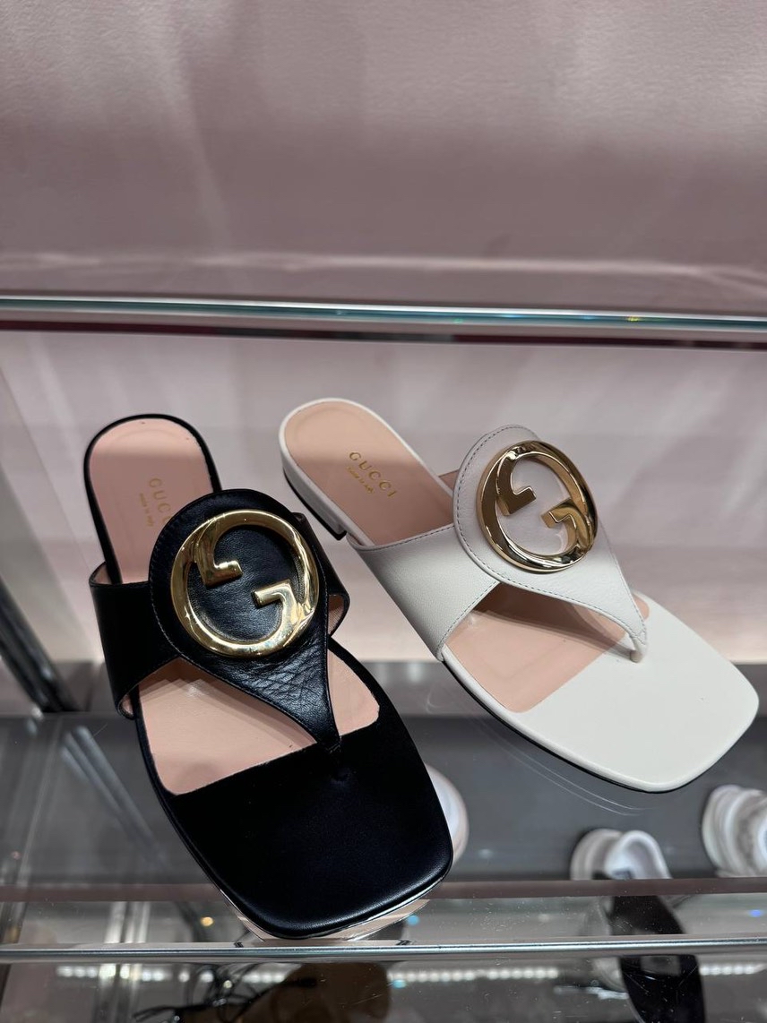 GUCCI Slides side view - Women's luxury Shoes