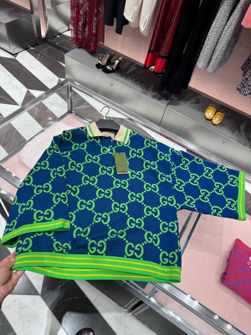 GUCCI Knitwear side view - Women's luxury Clothes