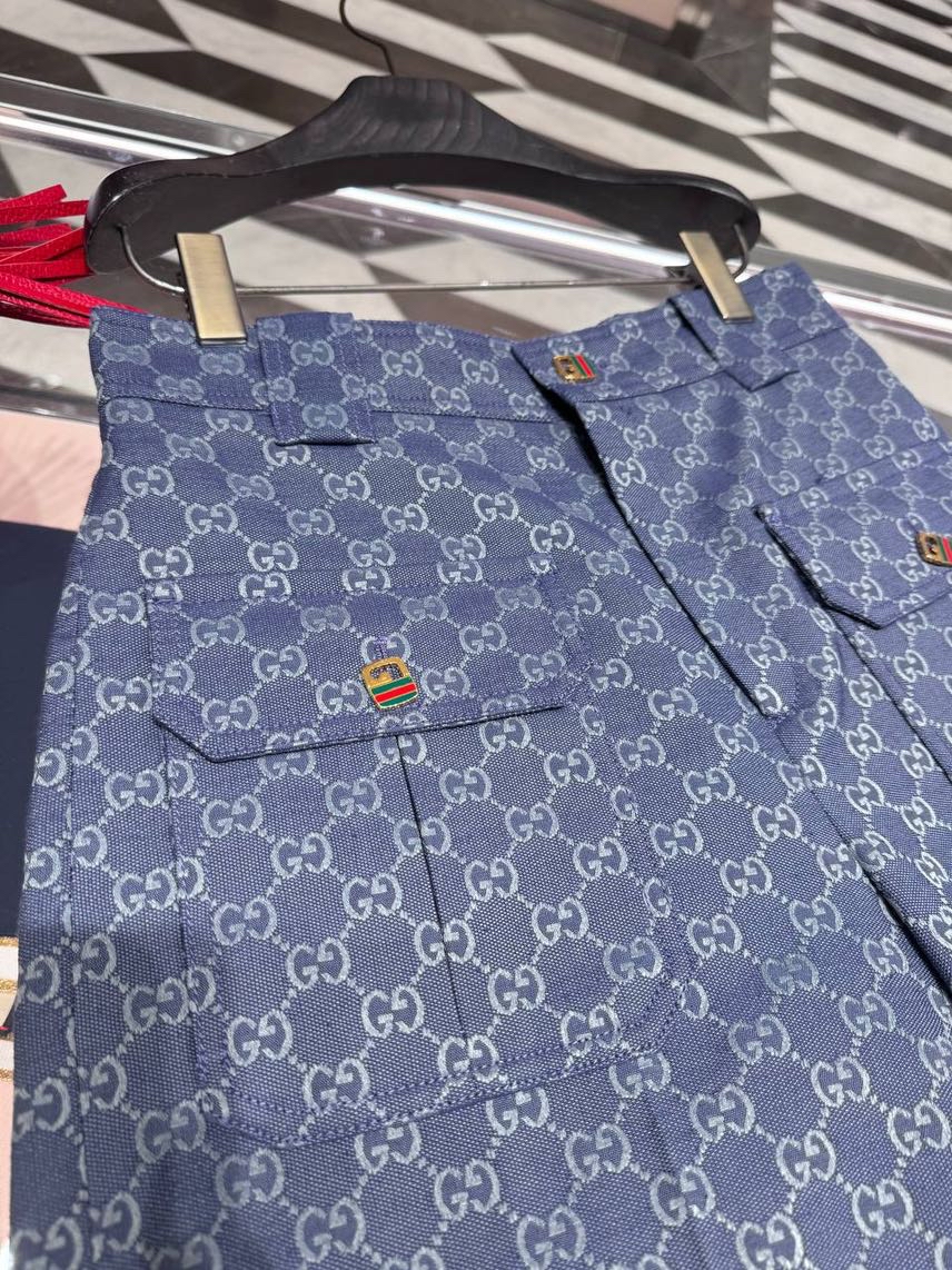 GUCCI Shorts side view - Women's luxury Clothes