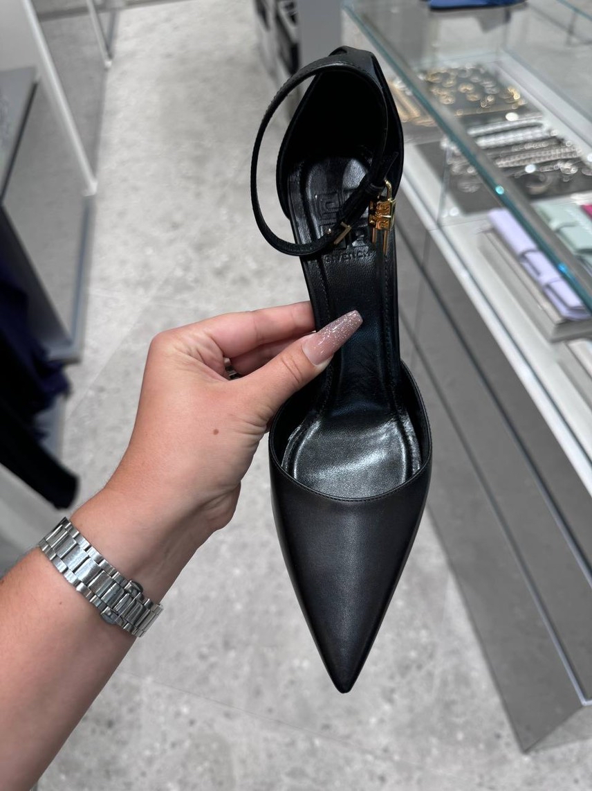 GIVENCHY Pumps side view - Women's luxury Shoes