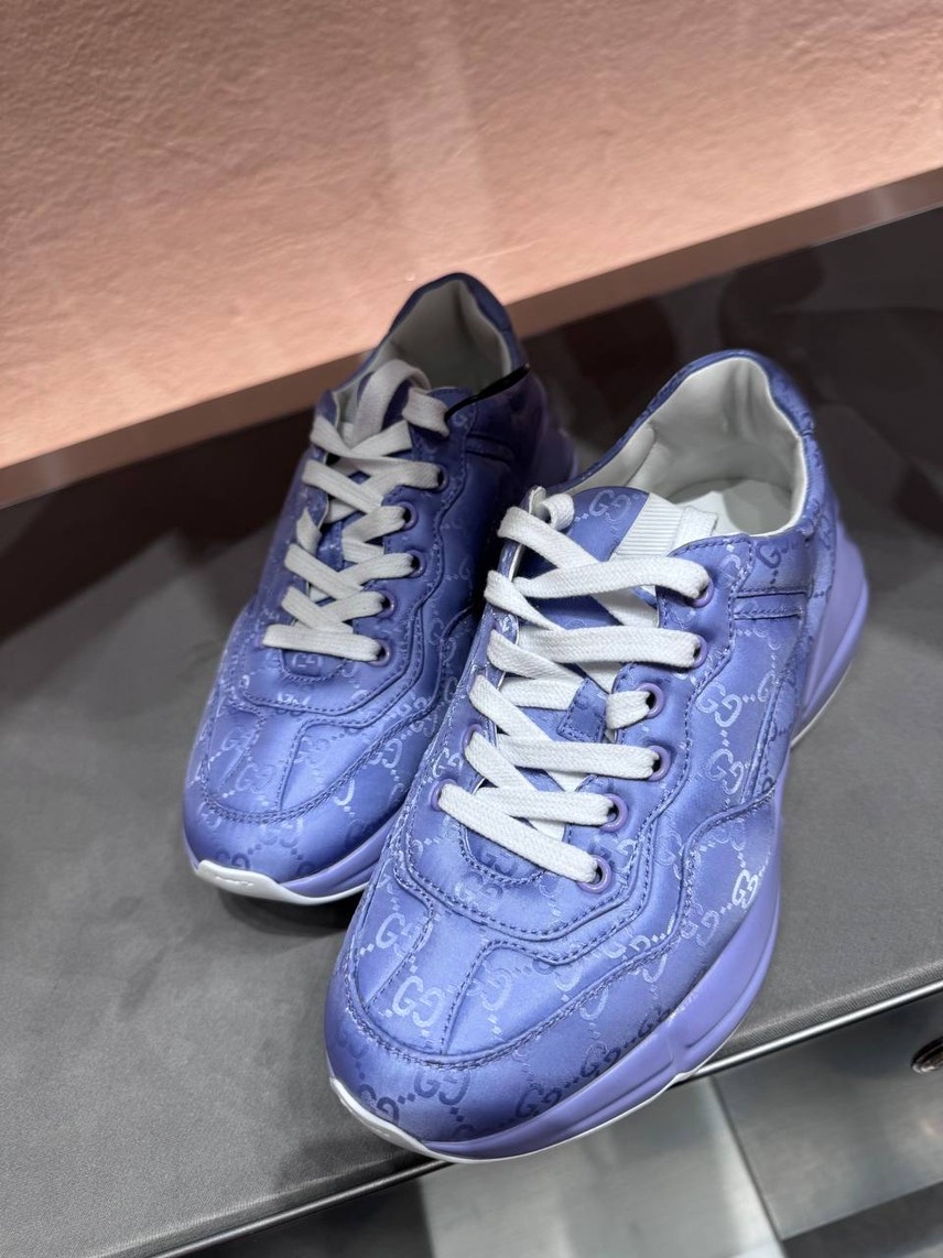 GUCCI Sneakers side view - Women's luxury Shoes