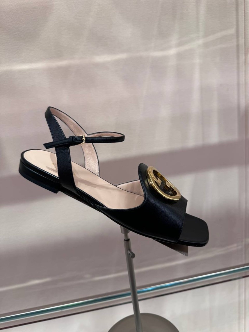 GUCCI Sandals front view - Women's luxury Shoes