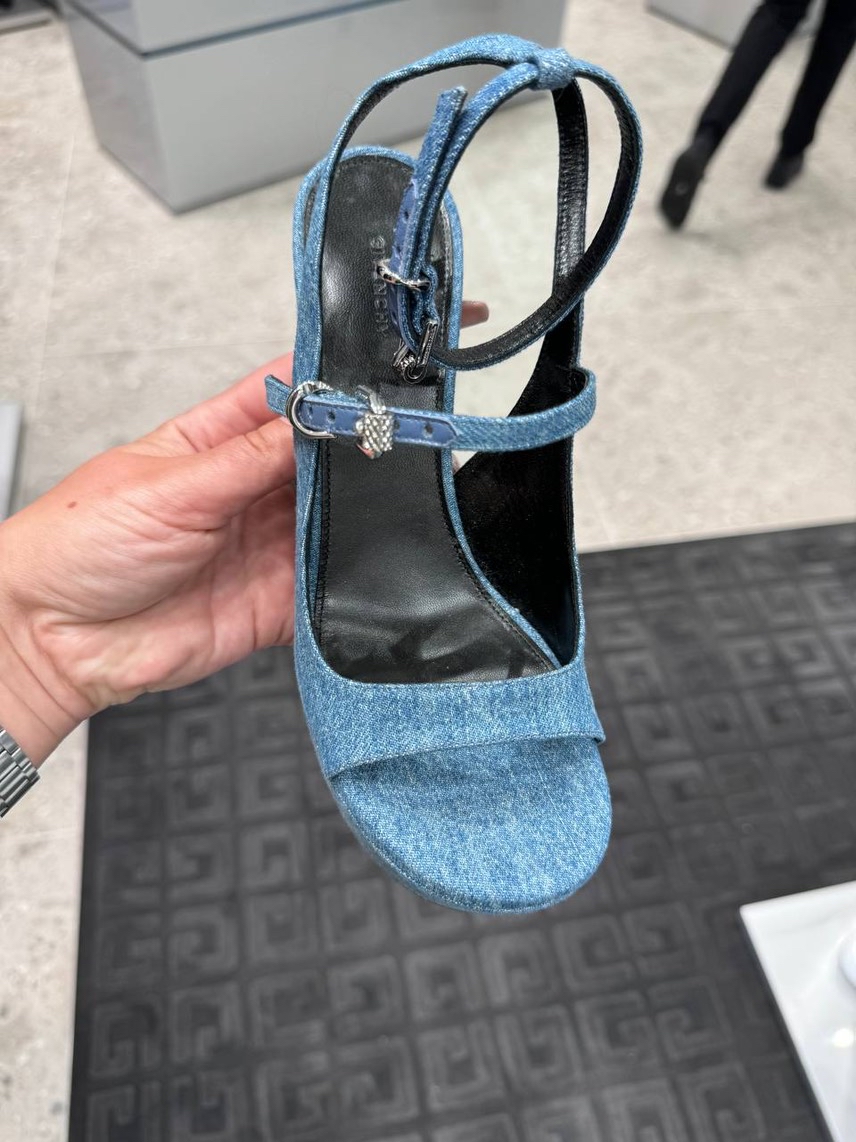 GIVENCHY Sandals side view - Women's luxury Shoes