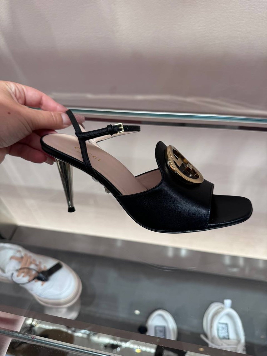 GUCCI Sandals front view - Women's luxury Shoes