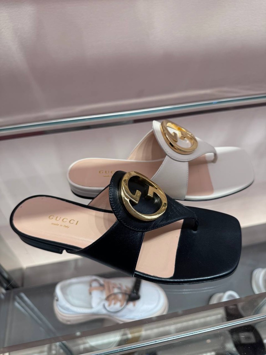 GUCCI Slides front view - Women's luxury Shoes
