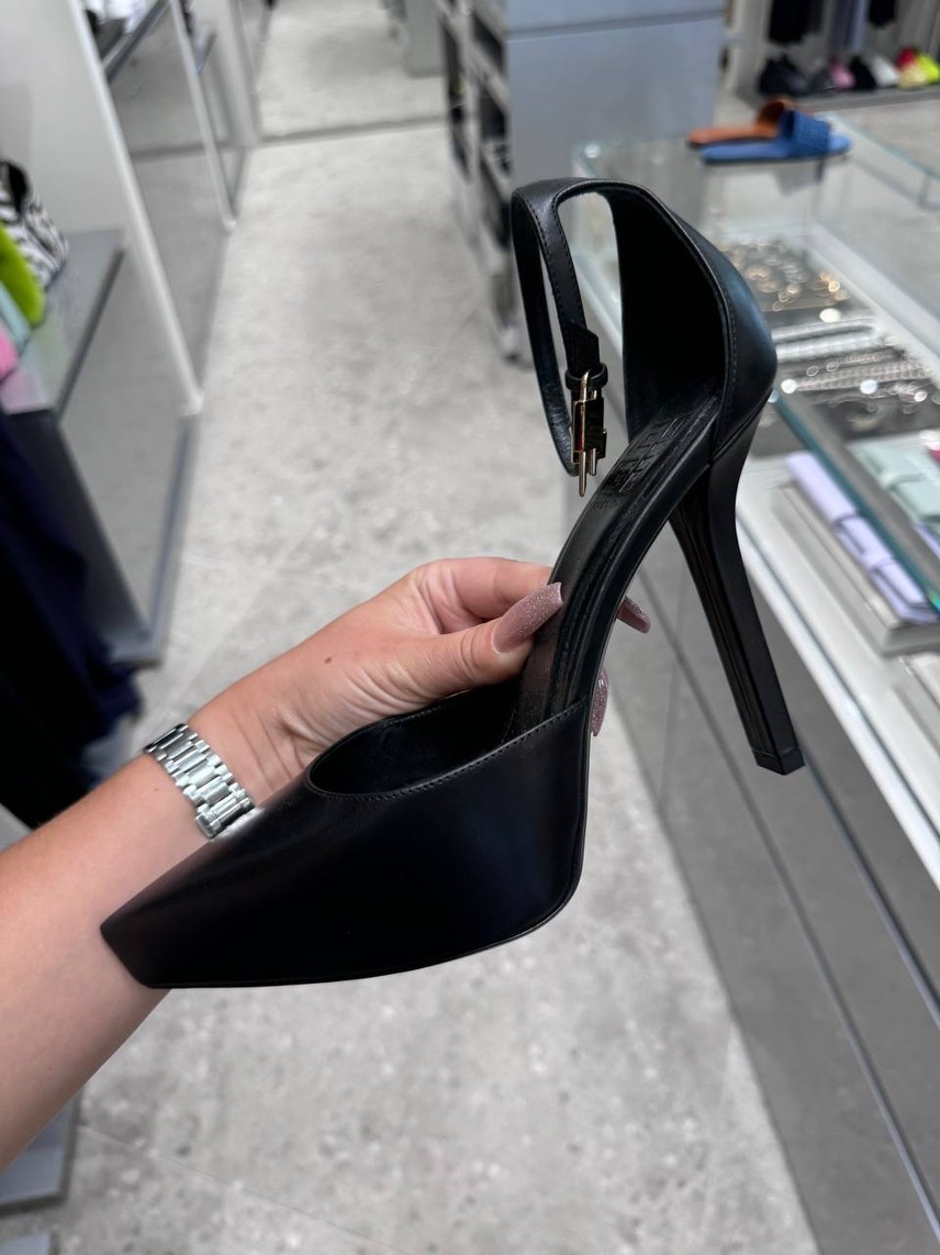 GIVENCHY Pumps side view - Women's luxury Shoes