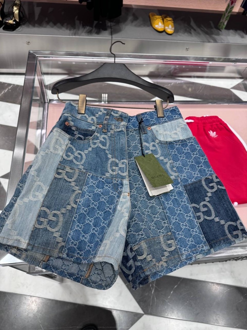 GUCCI Shorts front view - Women's luxury Clothes