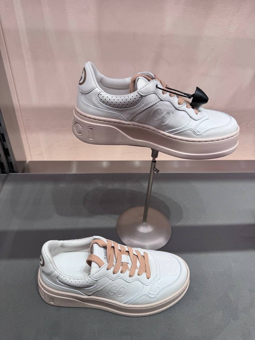 GUCCI Sneakers front view - Women's luxury Shoes