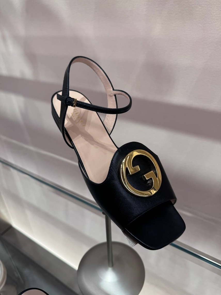 GUCCI Sandals side view - Women's luxury Shoes