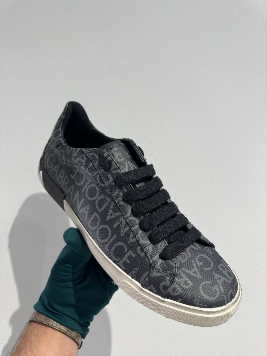 DOLCE & GABBANA Sneakers front view - Men's luxury Shoes