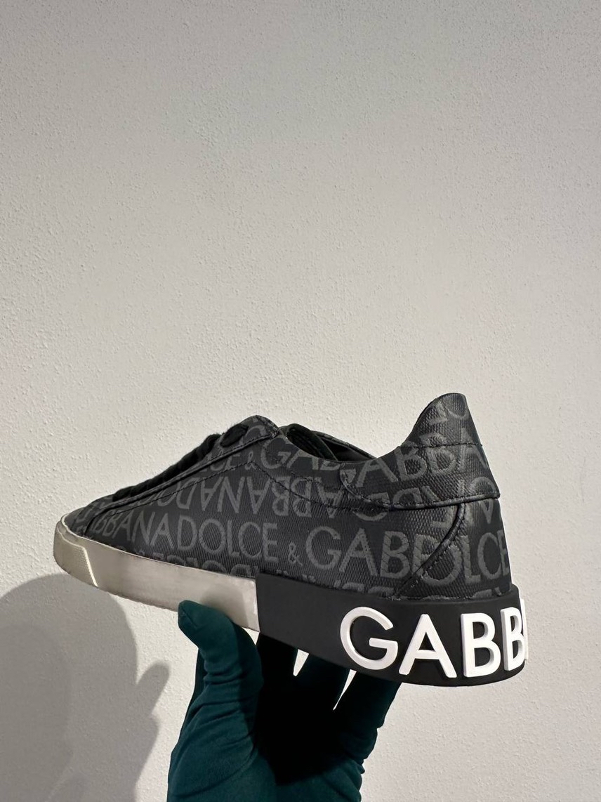 DOLCE & GABBANA Sneakers side view - Men's luxury Shoes
