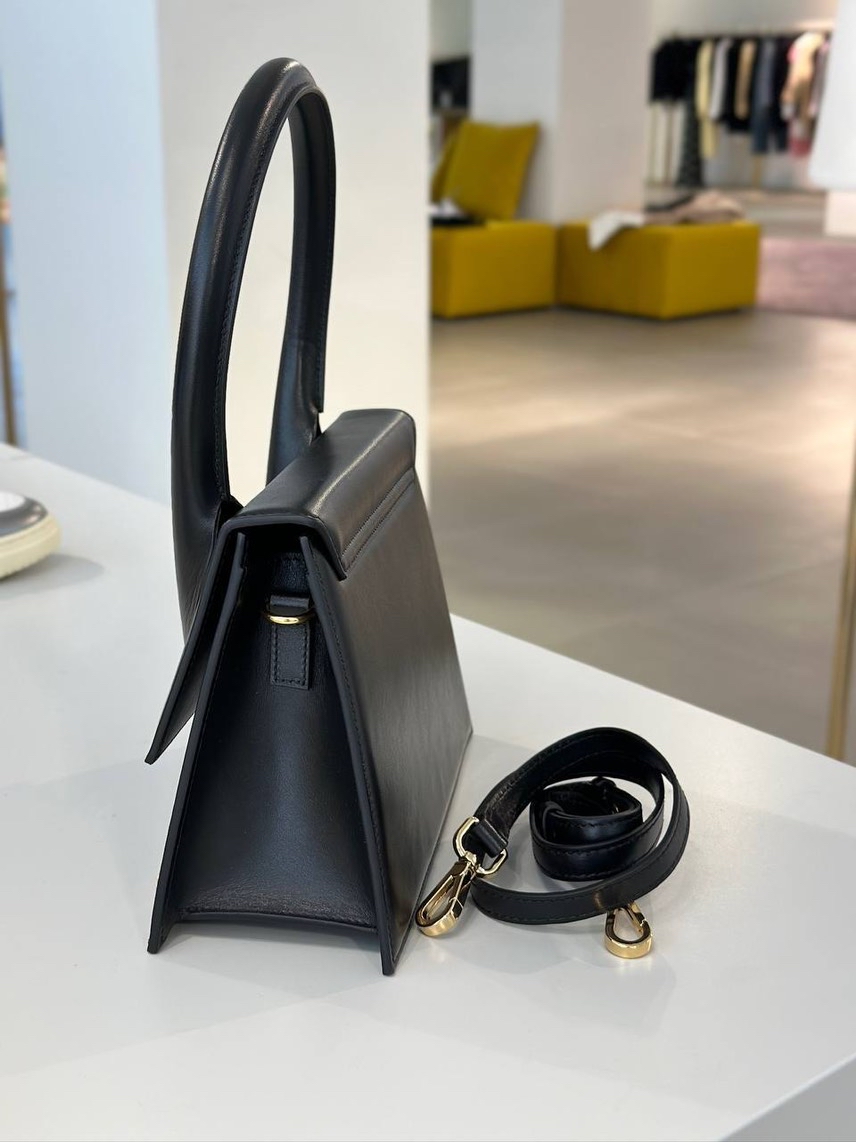 JACQUEMUS Crossbody bags side view - Women's luxury Bags