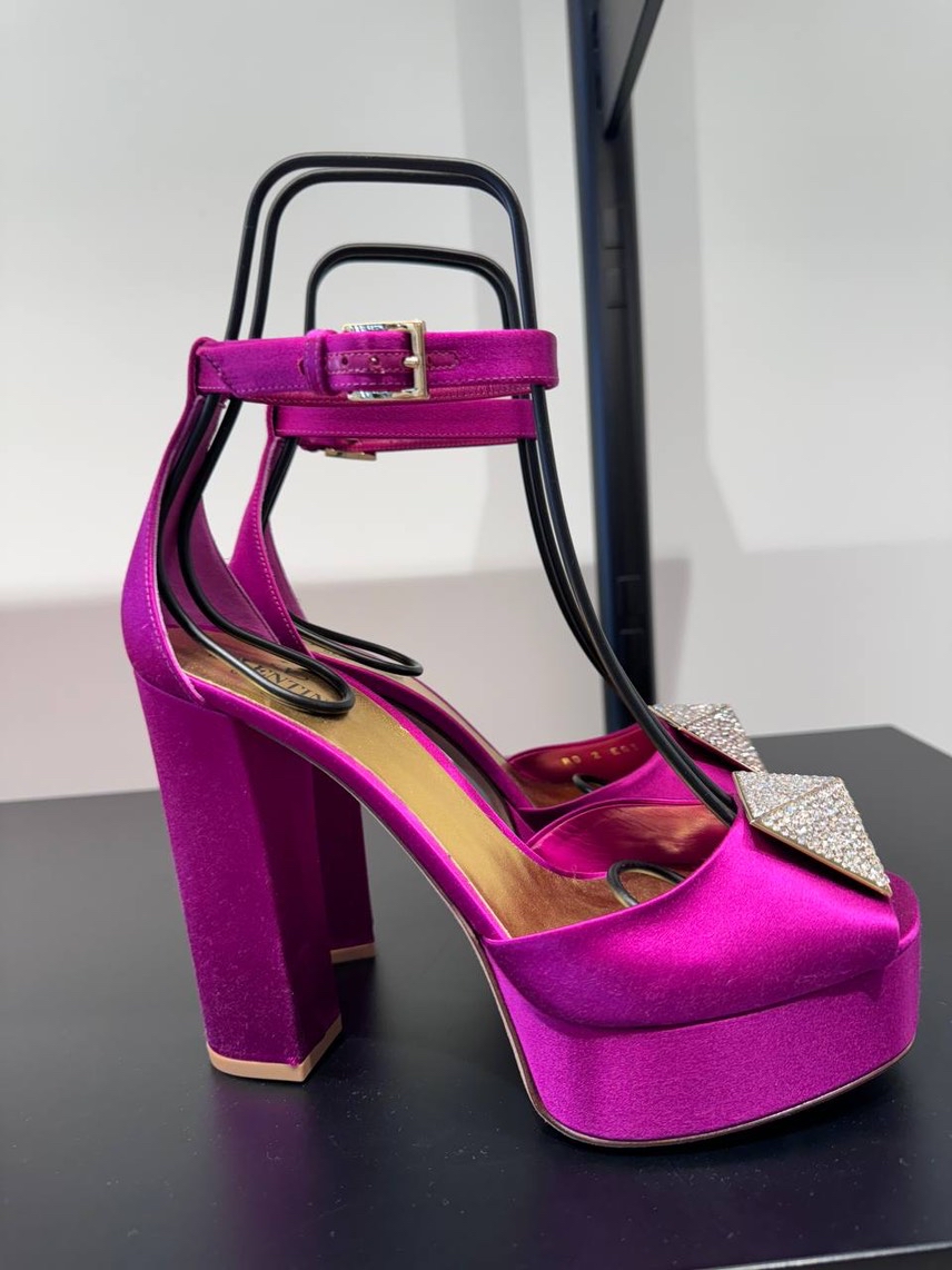VALENTINO GARAVANI Sandals side view - Women's luxury Shoes