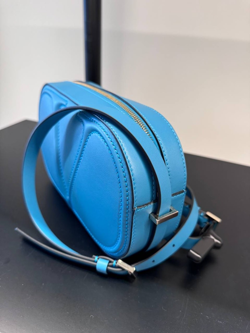 VALENTINO GARAVANI Crossbody bags side view - Women's luxury Bags