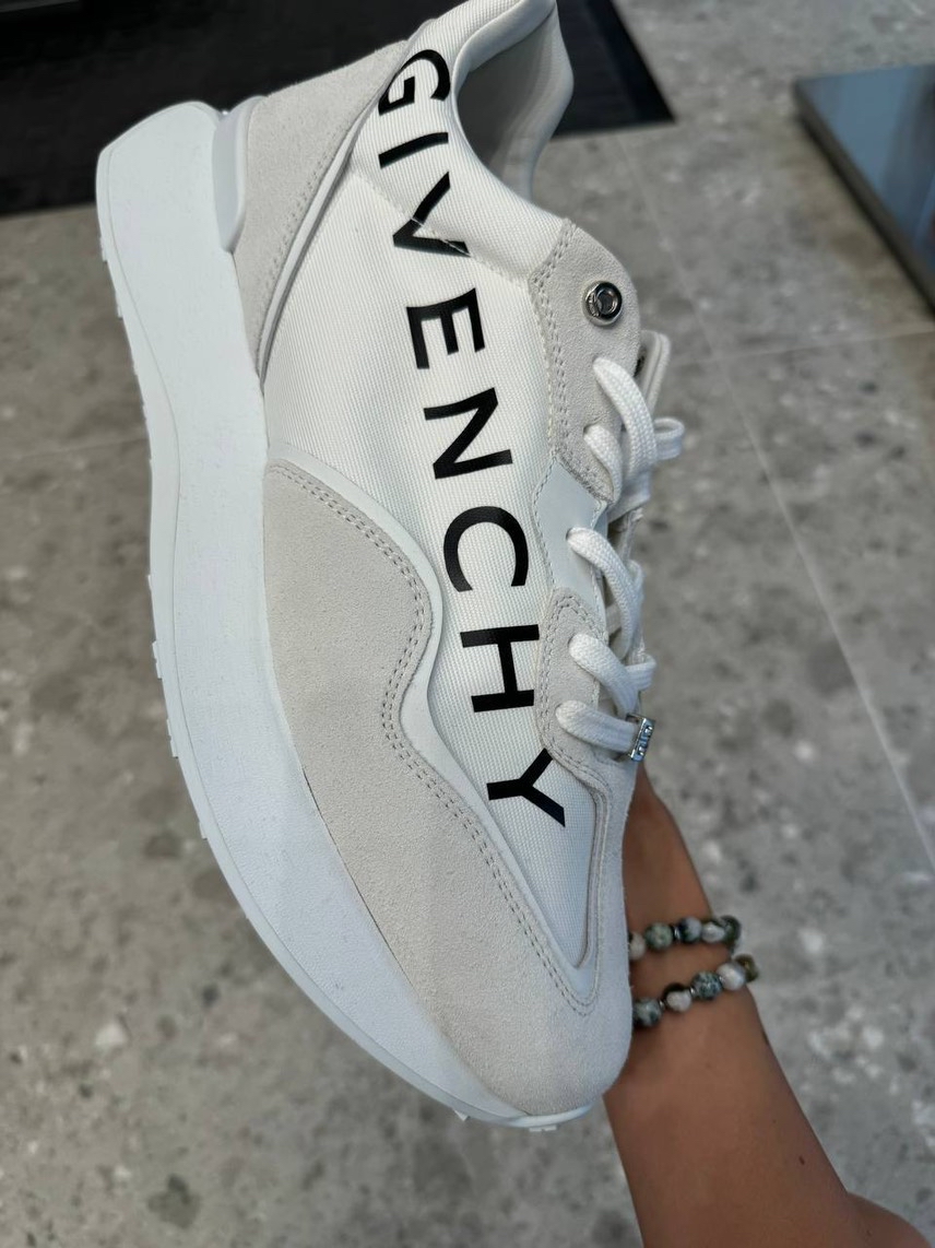 GIVENCHY Sneakers front view - Men's luxury Shoes