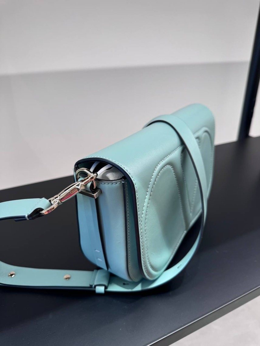 VALENTINO GARAVANI Crossbody bags side view - Women's luxury Bags