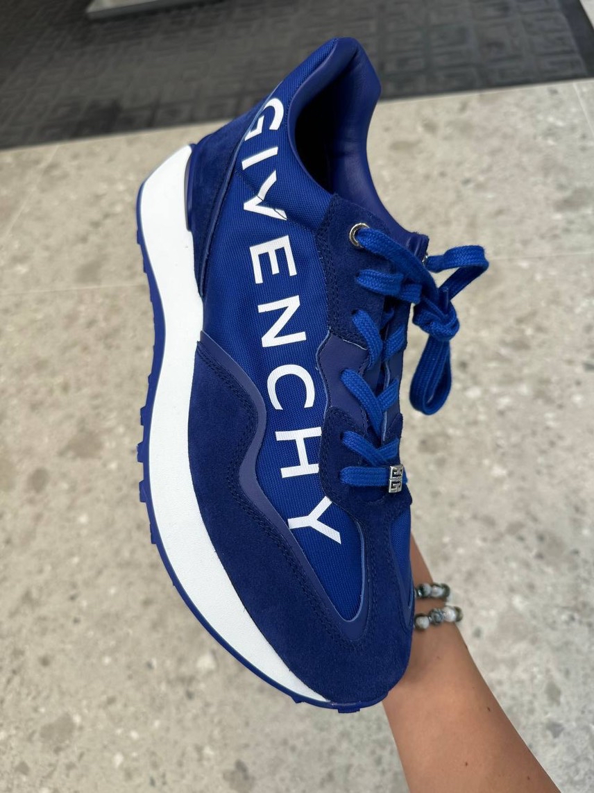 GIVENCHY Sneakers front view - Men's luxury Shoes
