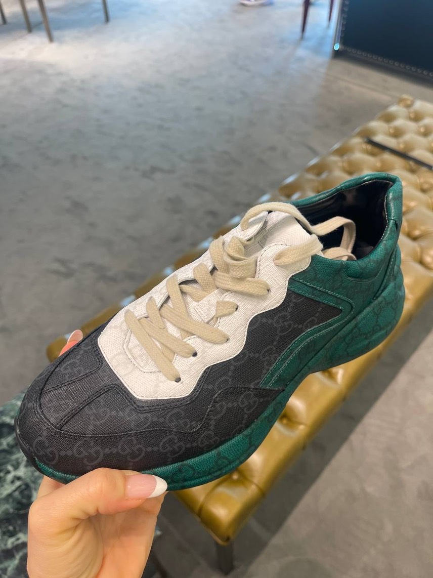 GUCCI Sneakers side view - Men's luxury Shoes