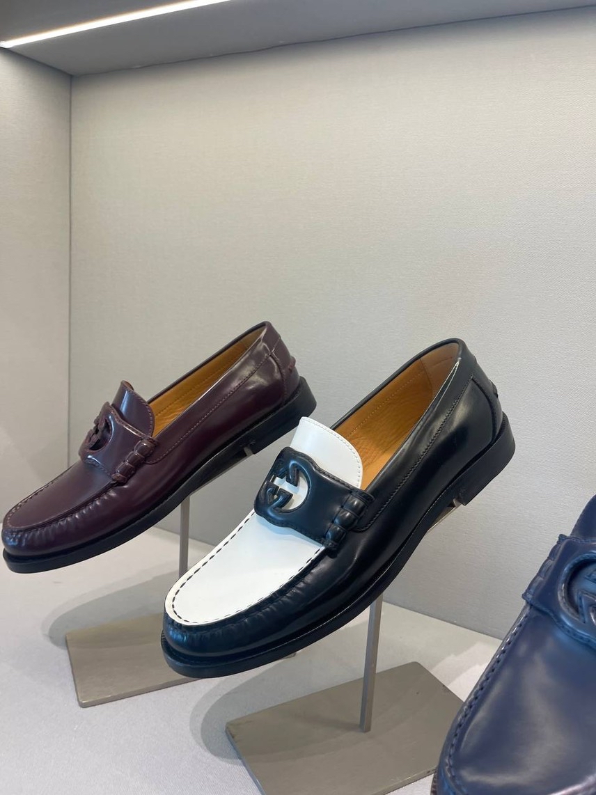 GUCCI Moccasins side view - Men's luxury Shoes