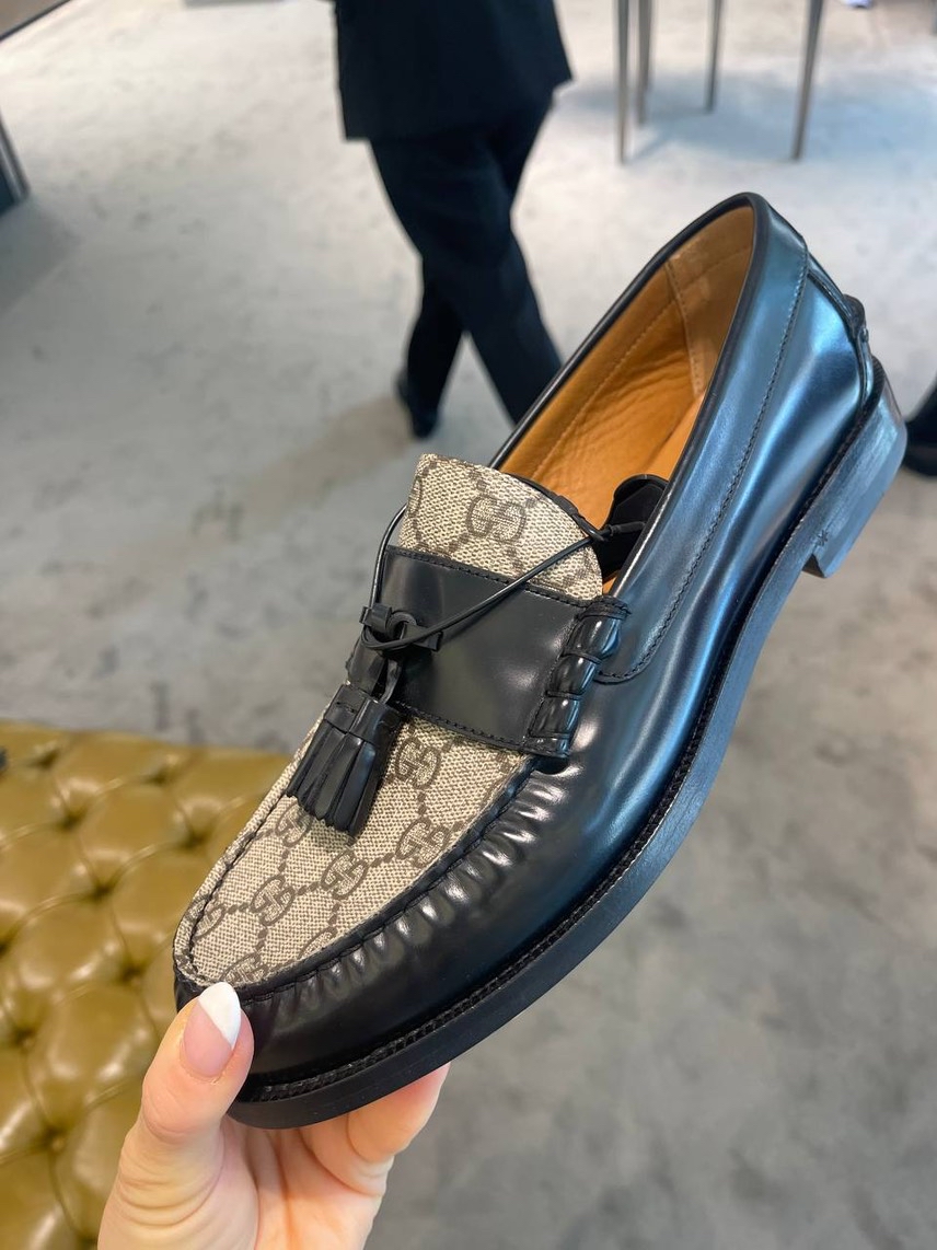 KITON Moccasins front view - Men's luxury Shoes