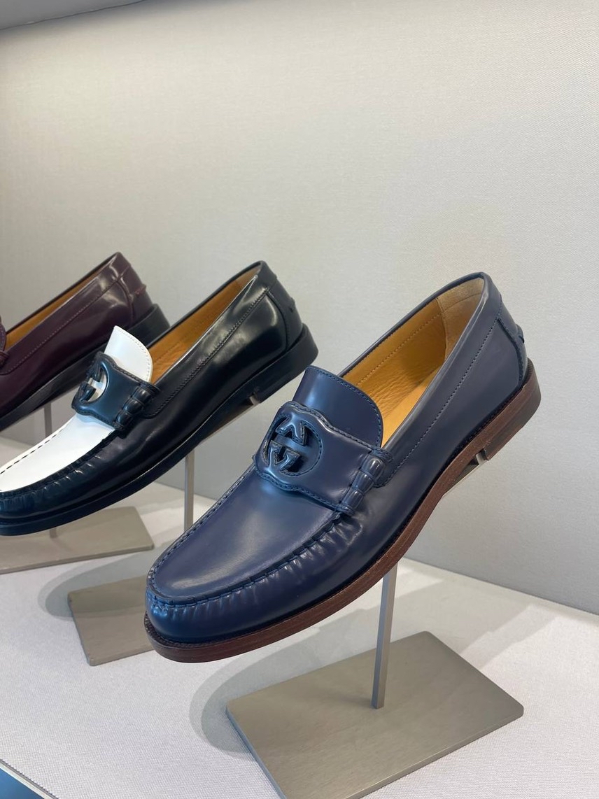 GUCCI Moccasins side view - Men's luxury Shoes