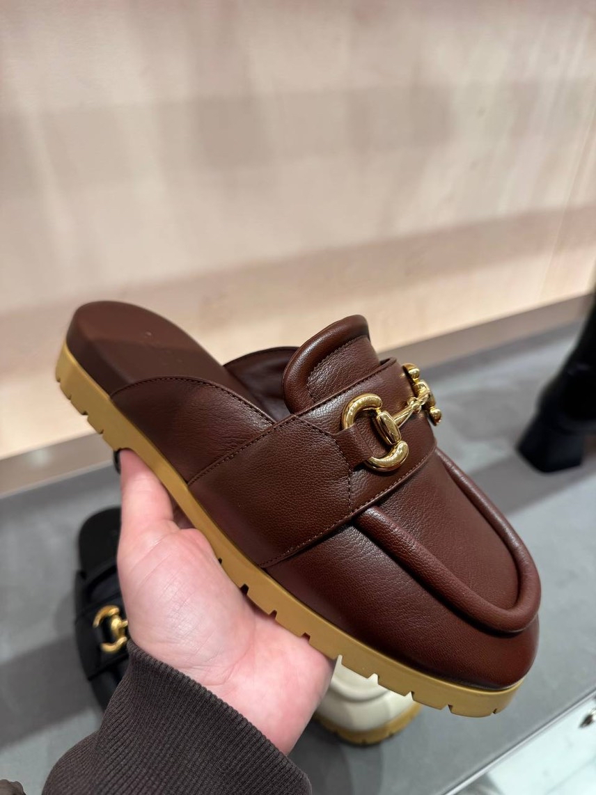 GUCCI Mules side view - Women's luxury Shoes