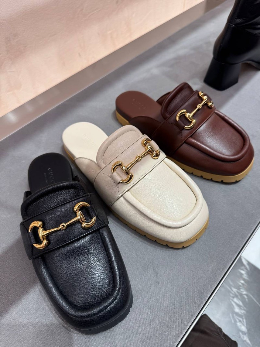 GUCCI Mules front view - Women's luxury Shoes
