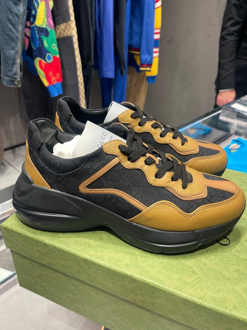 GUCCI Sneakers front view - Men's luxury Shoes