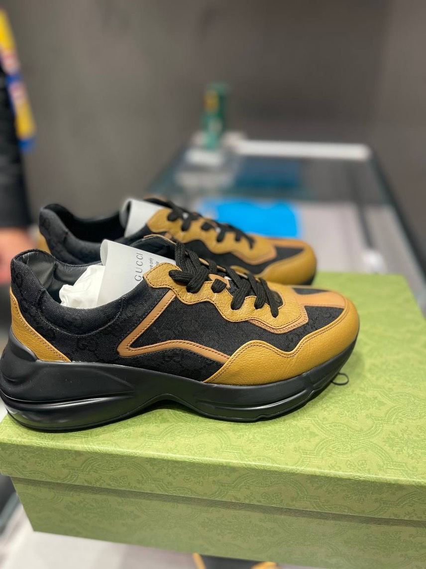 GUCCI Sneakers side view - Men's luxury Shoes