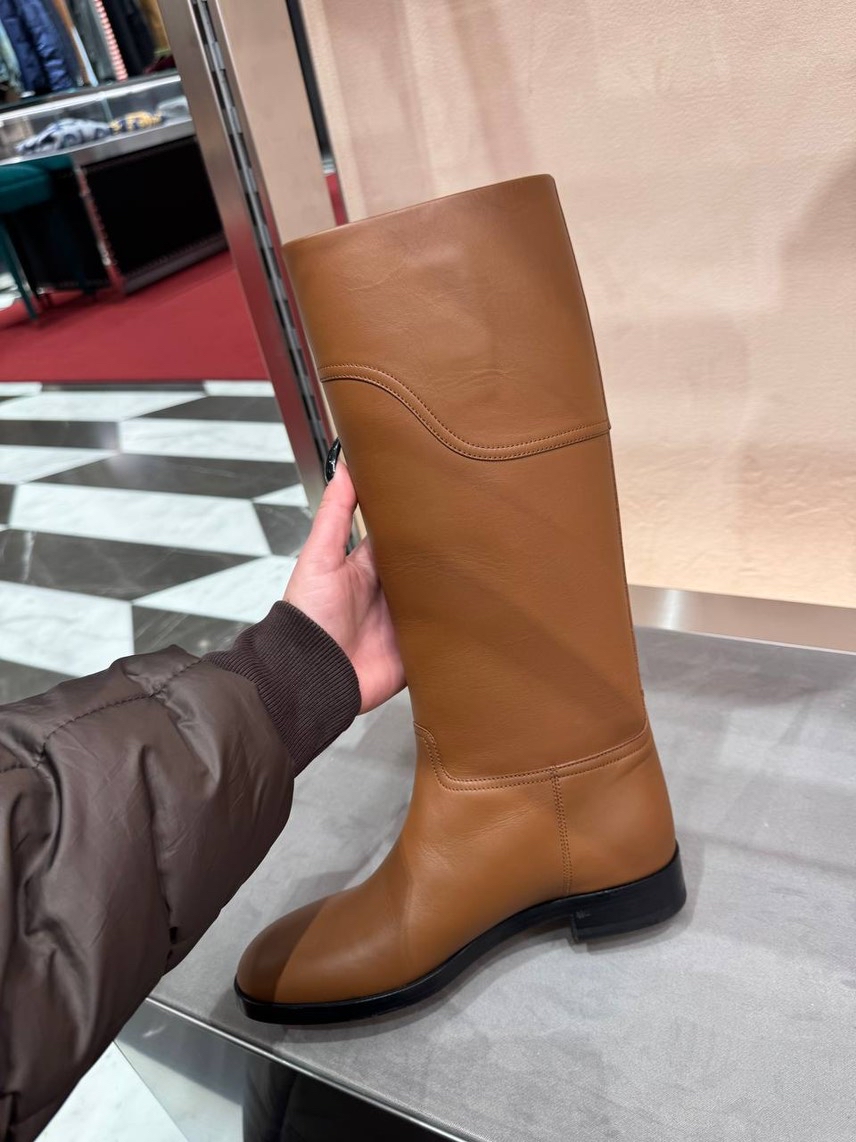 GUCCI Boots side view - Women's luxury Shoes