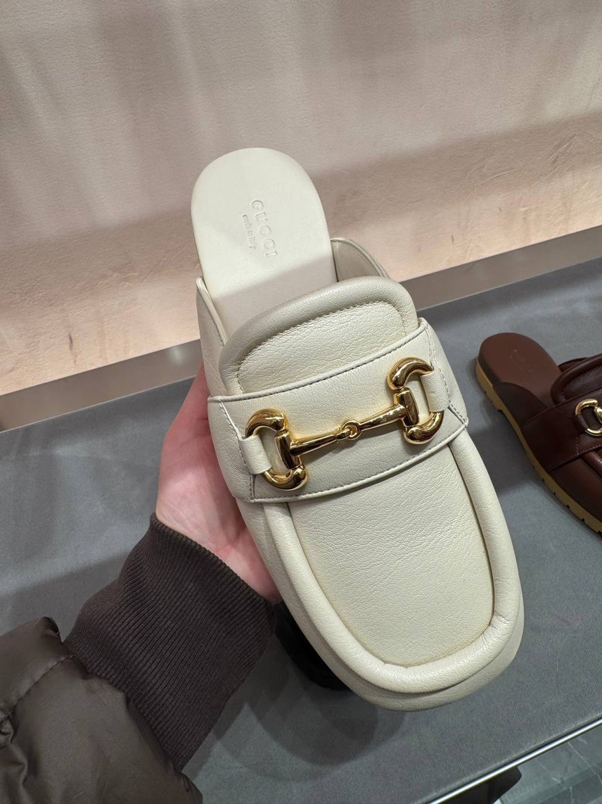 GUCCI Mules side view - Women's luxury Shoes