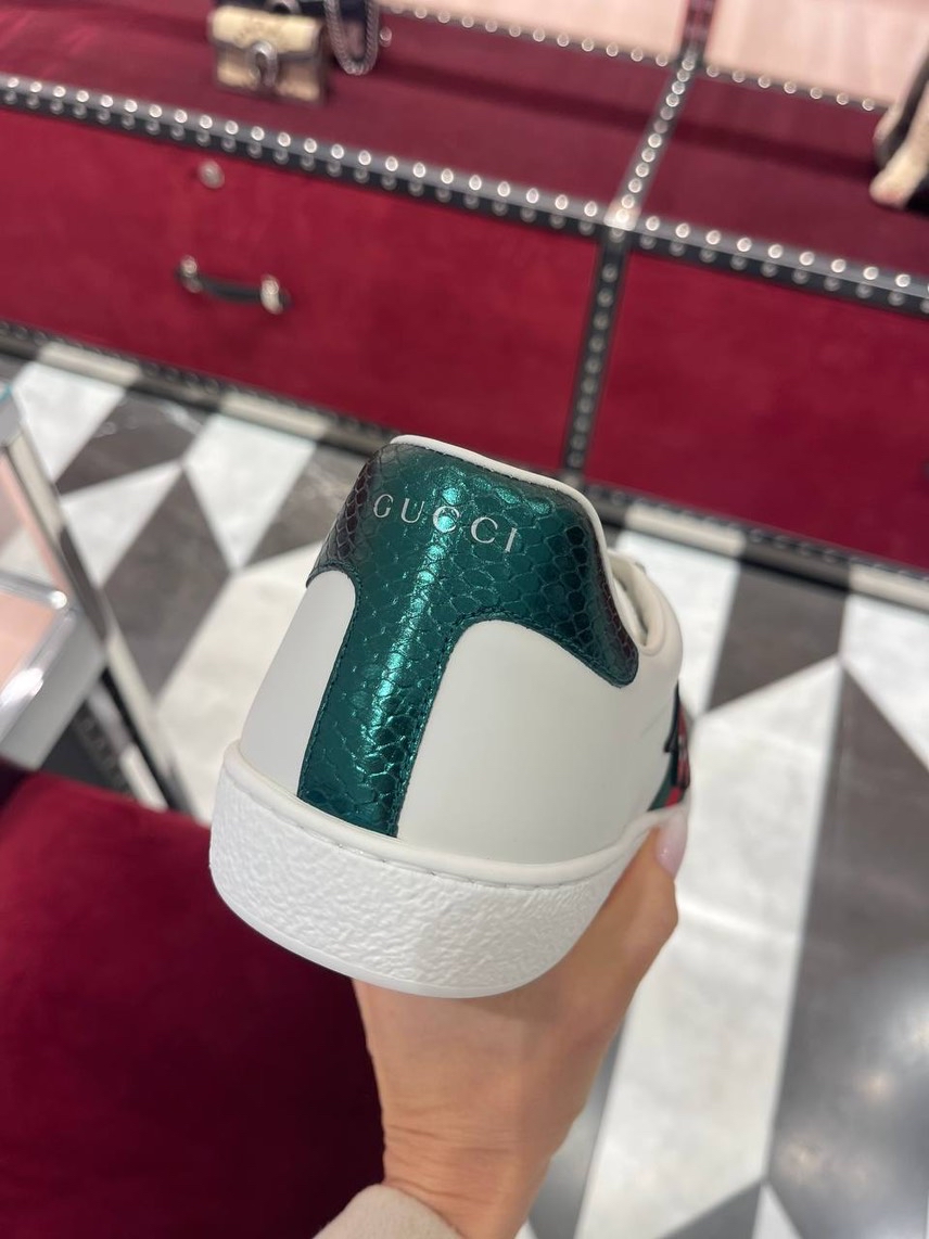 GUCCI Sneakers side view - Men's luxury Shoes