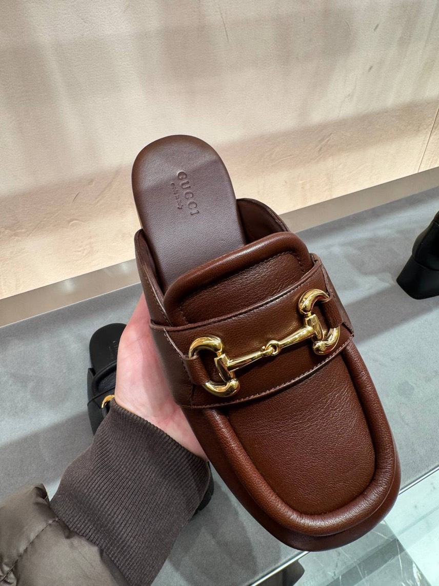 GUCCI Mules side view - Women's luxury Shoes