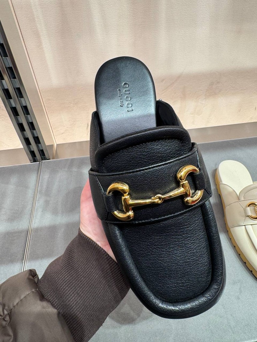 GUCCI Mules side view - Women's luxury Shoes