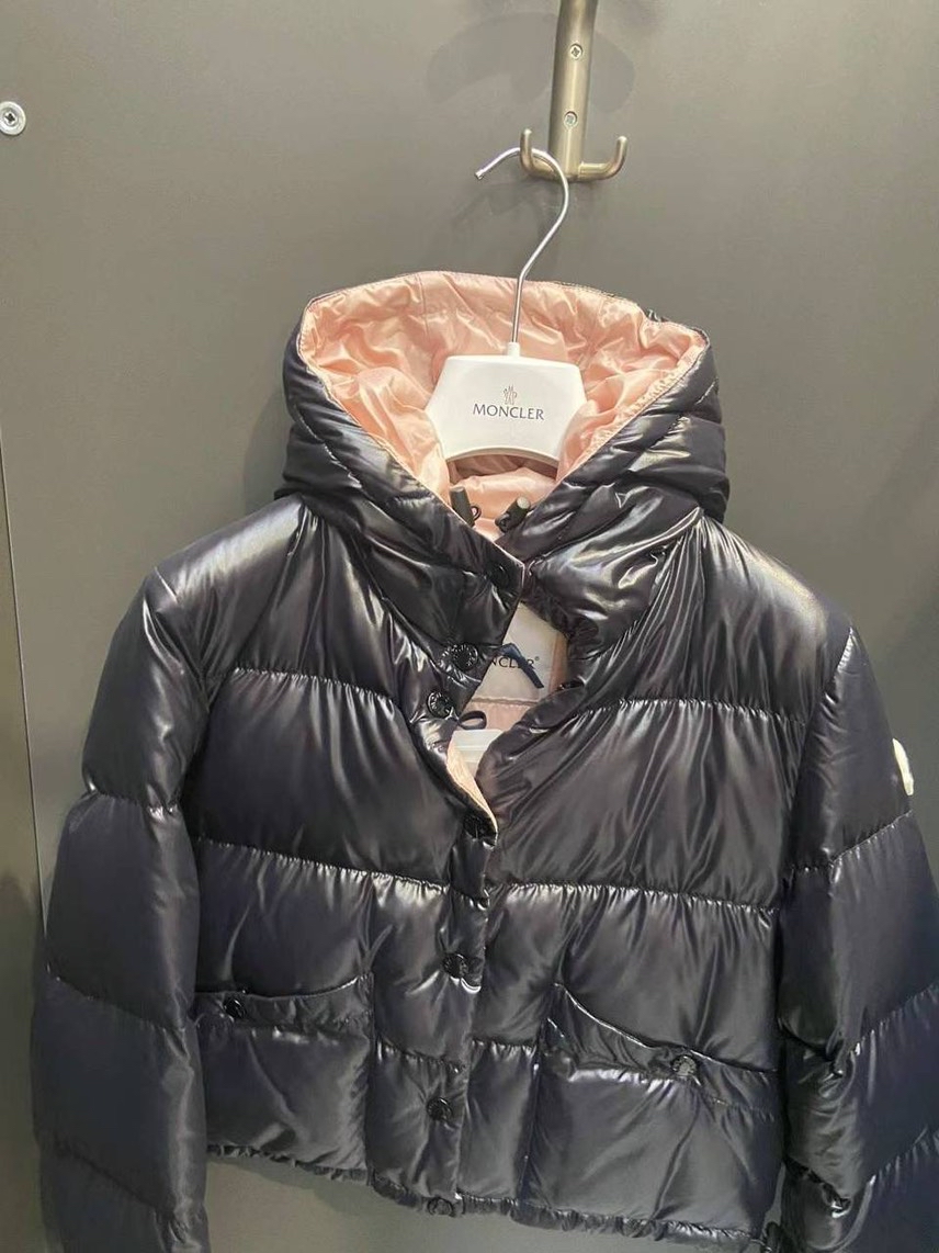 MONCLER Down jacket side view - Women's luxury Clothes