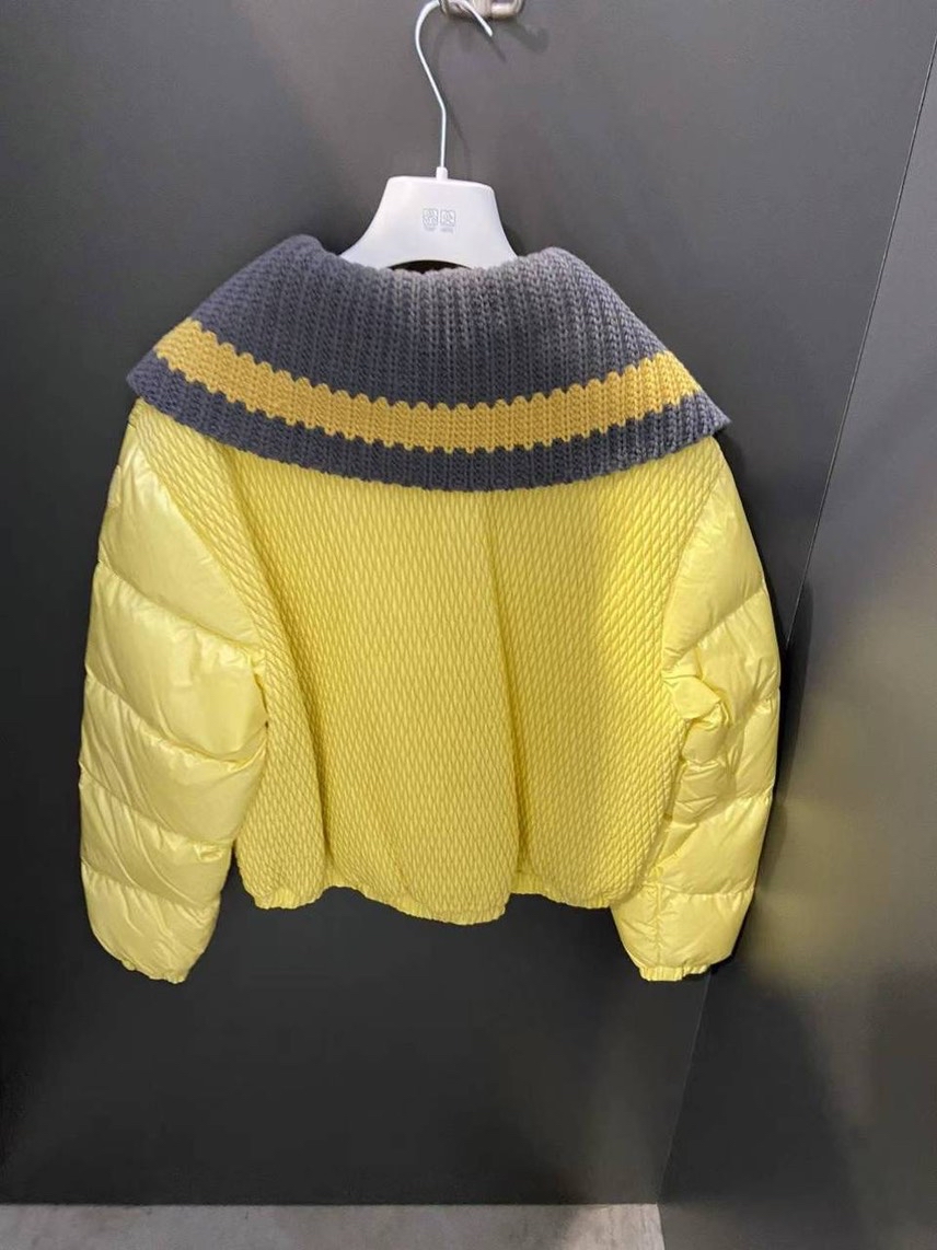 MONCLER Down jacket side view - Women's luxury Clothes