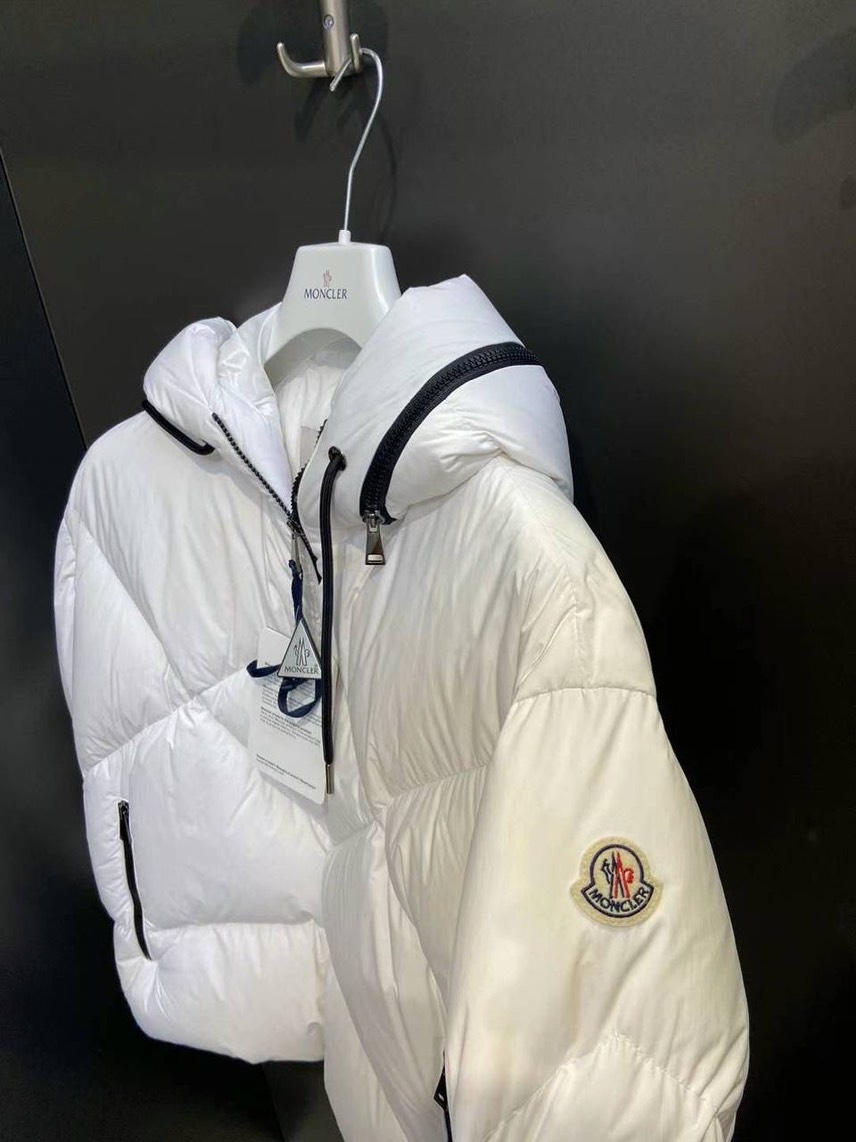 MONCLER Down jacket side view - Women's luxury Clothes