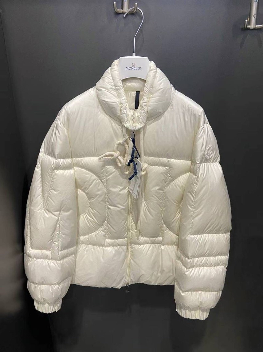 MONCLER Down jacket front view - Women's luxury Clothes