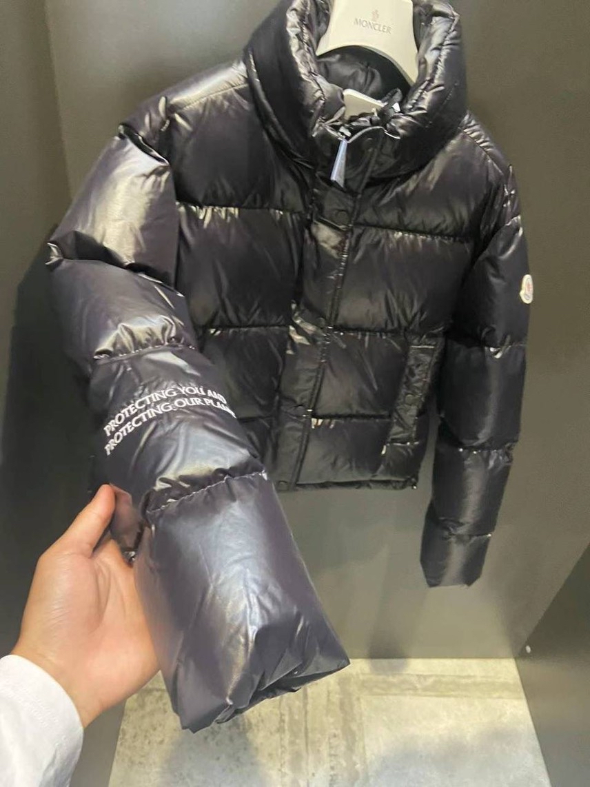 MONCLER Down jacket side view - Women's luxury Clothes