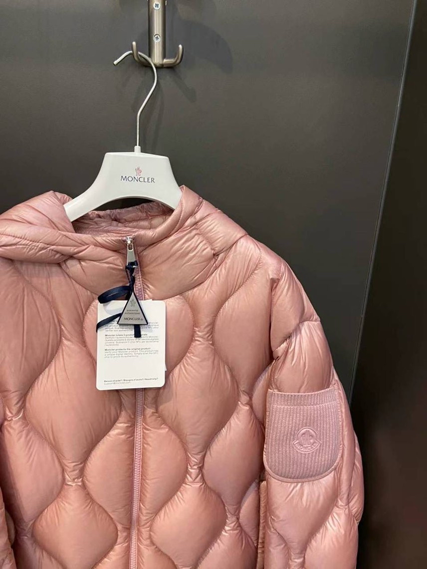 MONCLER Down jacket side view - Women's luxury Clothes