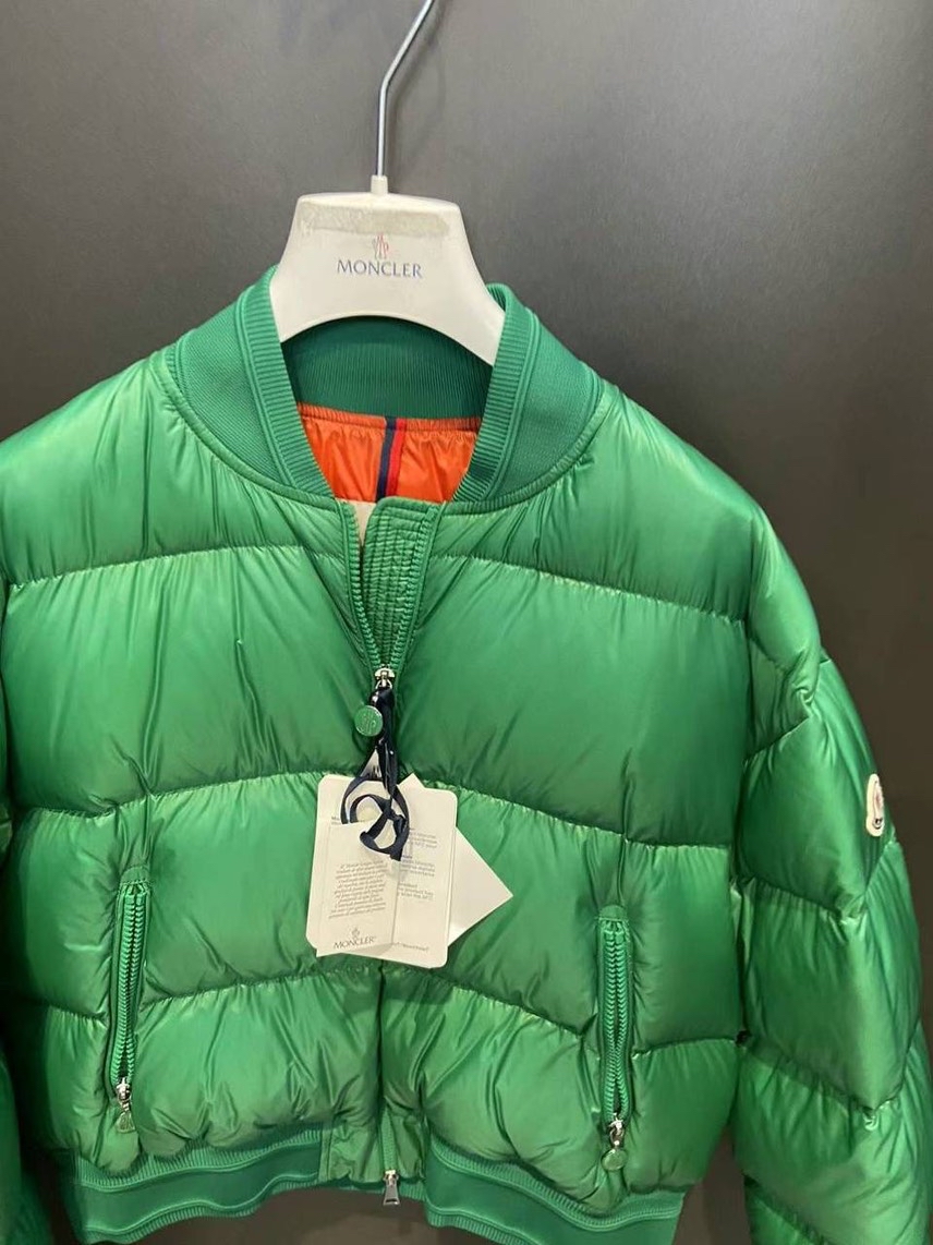 MONCLER Down jacket side view - Women's luxury Clothes