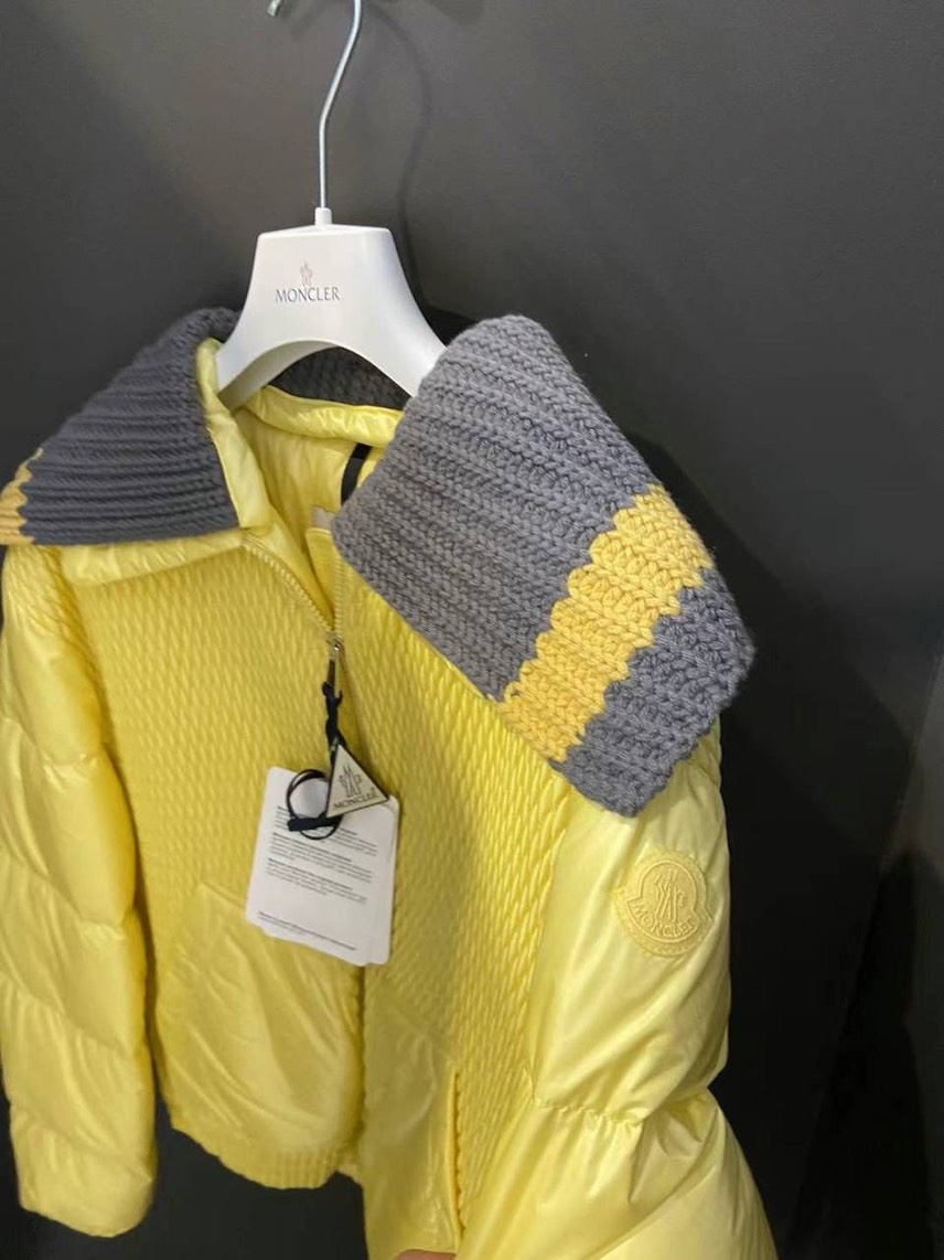 MONCLER Down jacket side view - Women's luxury Clothes