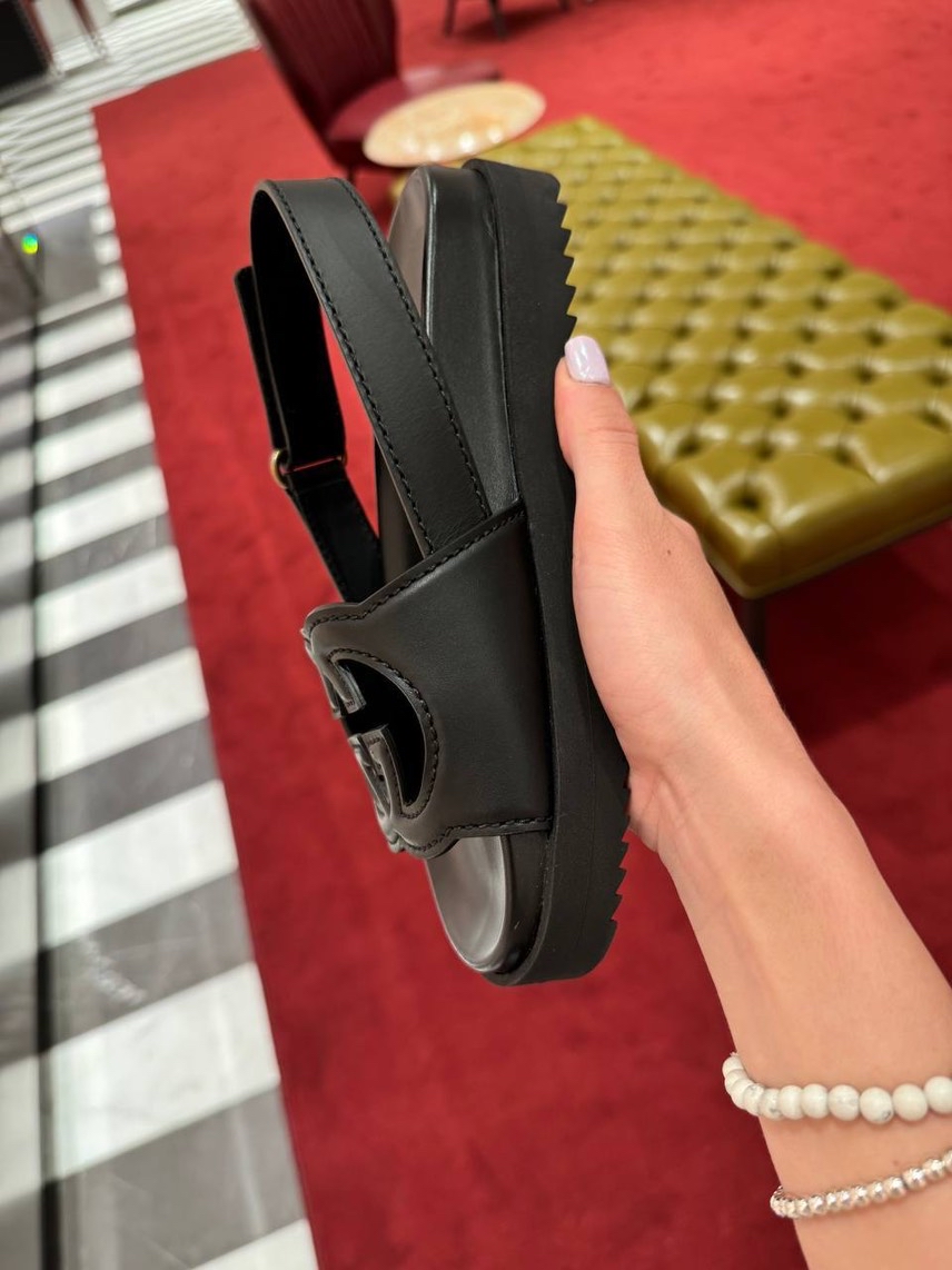 GUCCI Sandals side view - Women's luxury Shoes