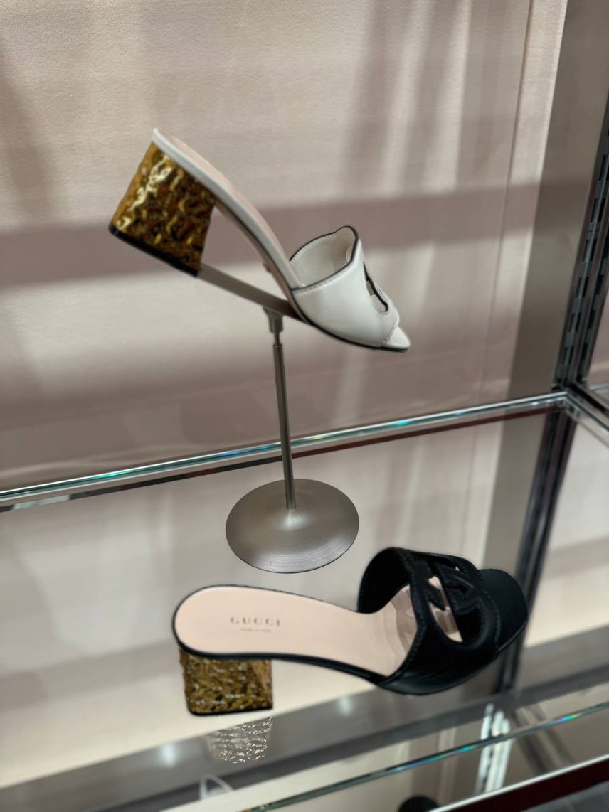 GUCCI Slides side view - Women's luxury Shoes