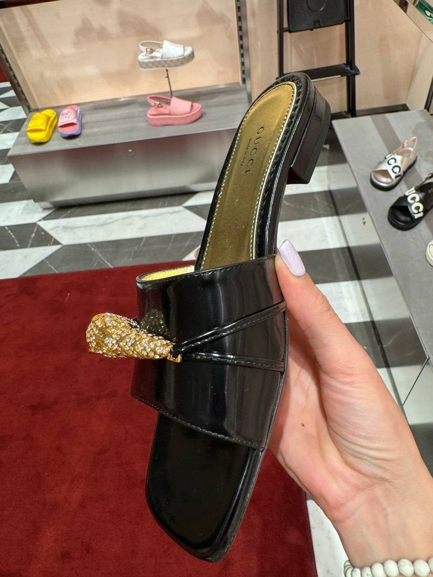 GUCCI Slides side view - Women's luxury Shoes