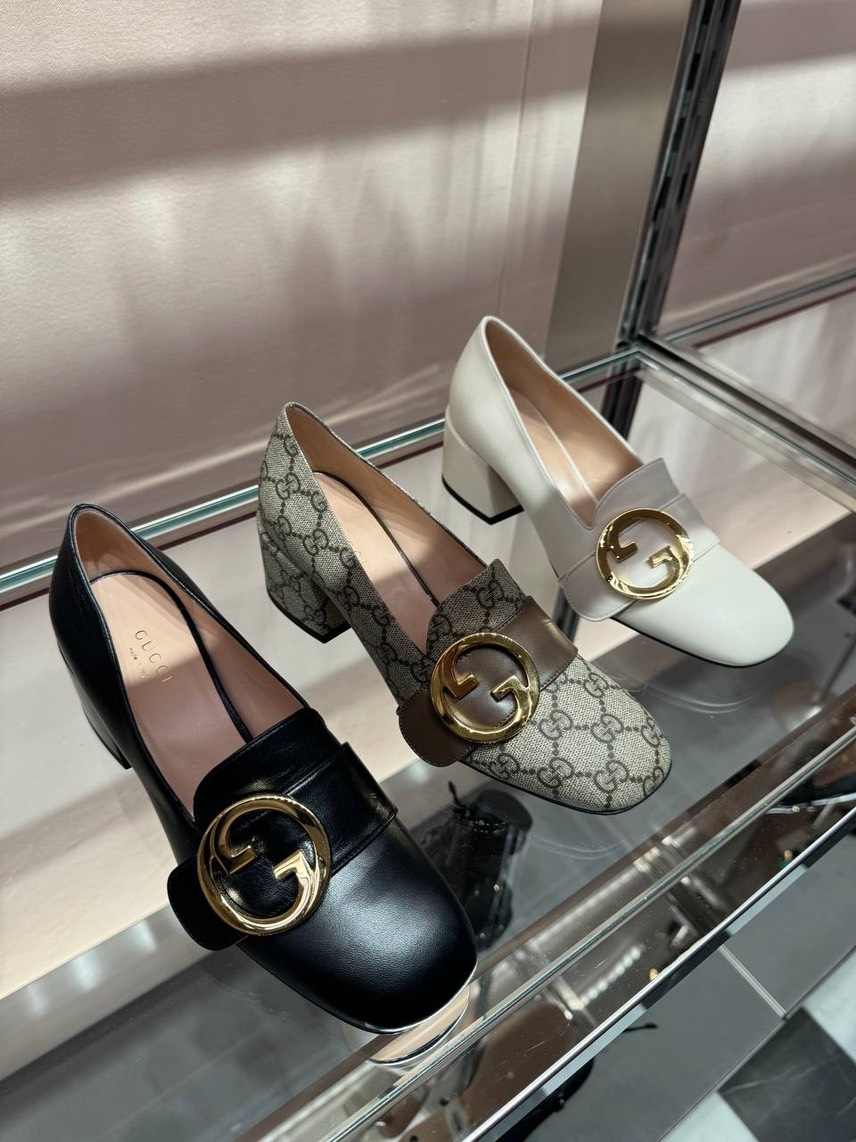 GUCCI Pumps front view - Women's luxury Shoes