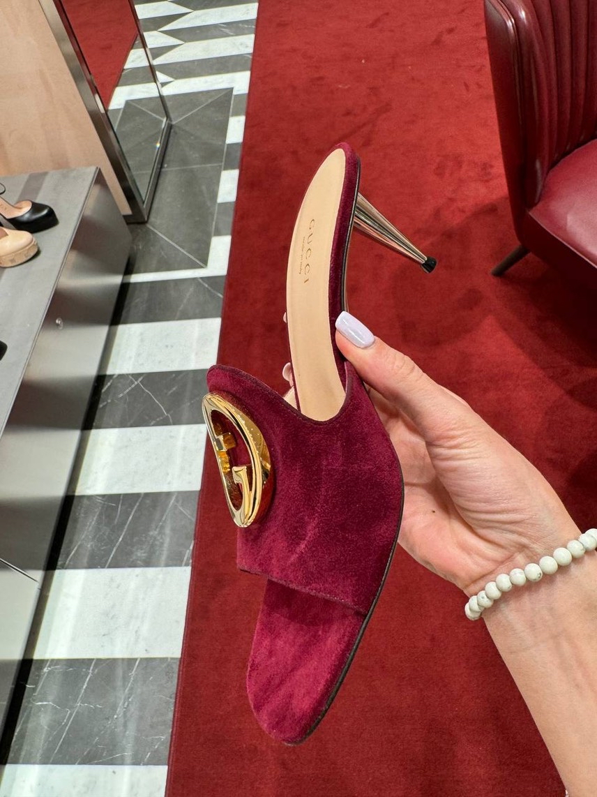 GUCCI Sandals side view - Women's luxury Shoes