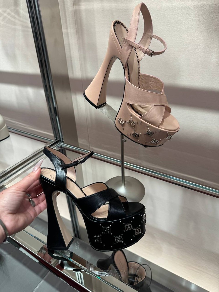 GUCCI Sandals front view - Women's luxury Shoes