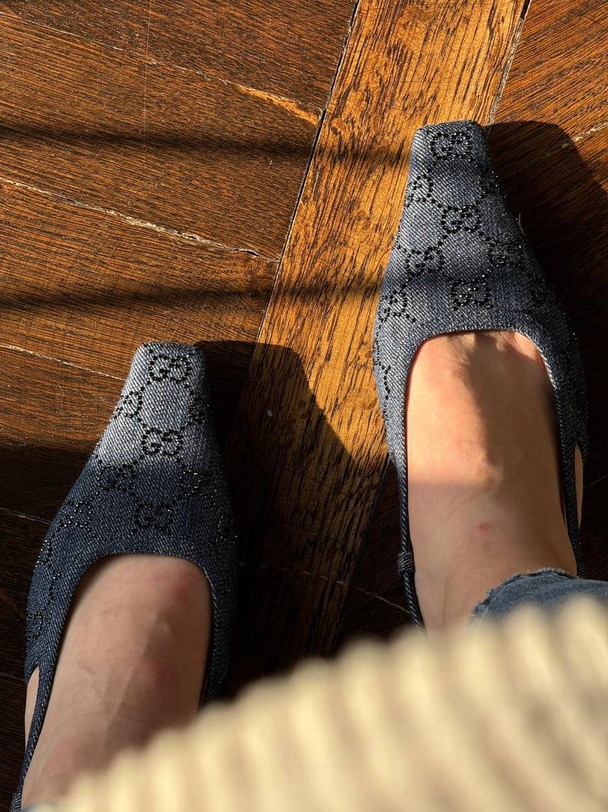 GUCCI Sandals side view - Women's luxury Shoes